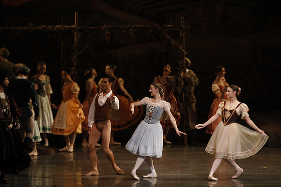 20161021_MCB_Giselle_Act1_Preformance_Arsht_73A0092