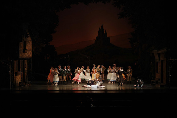 20161020_MCB_Giselle_Act1_DRSH_75A0069