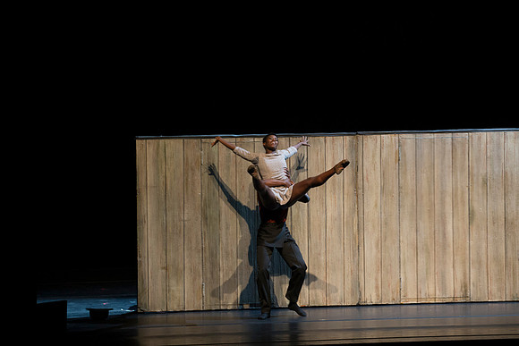 20170223_Alvin_Ailey_Walking_Mad_PR_Closeup_G3P1473