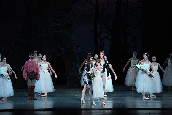 20161021_MCB_Giselle_Act2_Preformance_Arsht_9C7C0073
