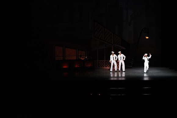 20151022_MCB_Fancy_Free_Warmup_Stage_Arsht_75A5311