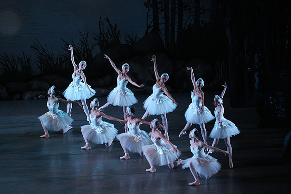 20151114_Swan_Lake_George_Balanchine_Kravis_IMG_6621