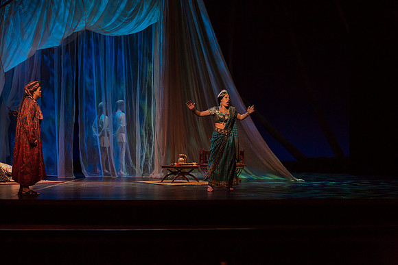 20150226_The_Pearl_Fisher_Act_39C7C2804