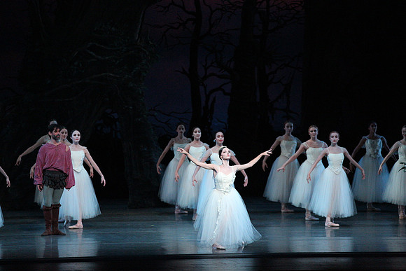 20161021_MCB_Giselle_Act2_Preformance_Arsht_9C7C0037