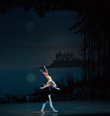 20151025_MCB_Swan_Lake_2Cast_Arsht_IMG_7727