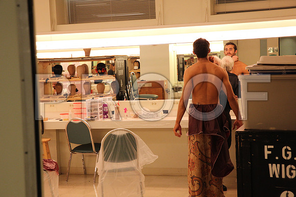 20150226_The_Pearl_Fisher_Backstage_Makeup_9C7C0422
