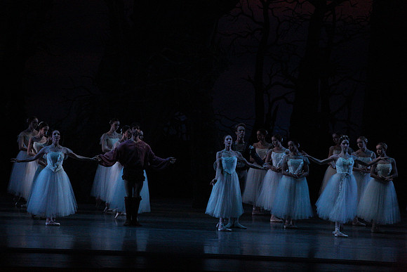 20161021_MCB_Giselle_Act2_Preformance_Arsht_9C7C0003