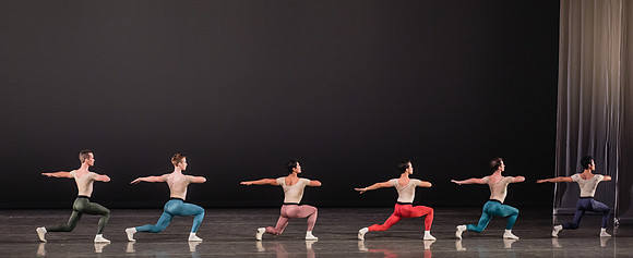 20170113_Glass_Pieces_Akhnaten_PR_MCB_Arsht_73A0986