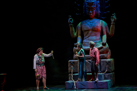 20150226_The_Pearl_Fisher_Act_39C7C3016