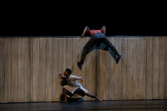20170223_Alvin_Ailey_Walking_Mad_PR_Closeup_G3P1501
