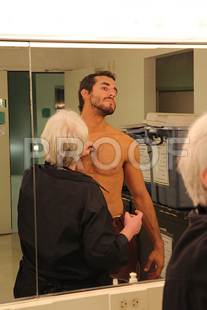 20150226_The_Pearl_Fisher_Backstage_Makeup_9C7C0429