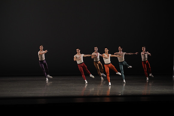 20170113_Glass_Pieces_Akhnaten_PR_MCB_Arsht_73A0799