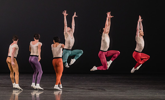 20170113_Glass_Pieces_Akhnaten_PR_MCB_Arsht_73A0898