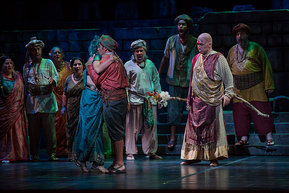 20150226_The_Pearl_Fisher_Act_39C7C2289