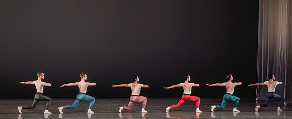 20170113_Glass_Pieces_Akhnaten_PR_MCB_Arsht_73A0991