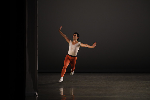 20170113_Glass_Pieces_Akhnaten_PR_MCB_Arsht_73A0678