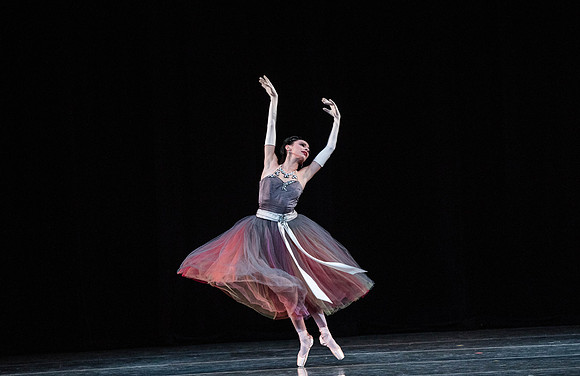 20180405_La Valse_Balanchine_Ravel__73A4333
