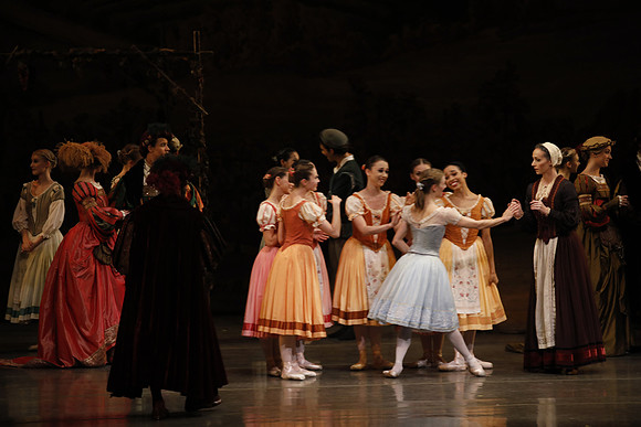 20161021_MCB_Giselle_Act1_Preformance_Arsht_73A0019