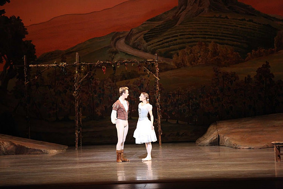 20161020_MCB_Giselle_Act1_DRNN_Arsht_9C7C0178