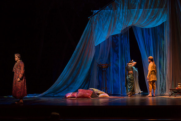 20150226_The_Pearl_Fisher_Act_39C7C2832