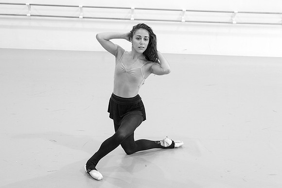 6048_DG_Rehersal_09272011_Ballet_FL_IMG_5671