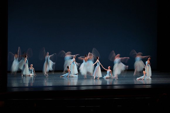 20170113_Seranade_Motion_Blur_PR_9C7C0044