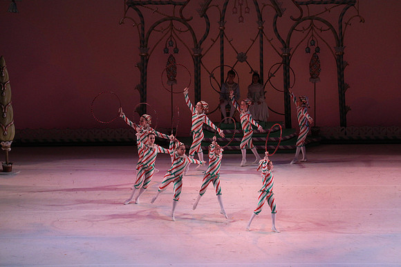 20141229_Nutcracker_WPB_Hoops_CG3P1345