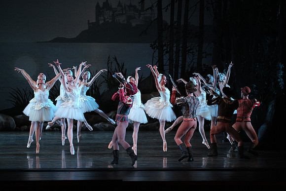 20151022_MCB_Swan_Lake_DR_Arsht_IMG_8096
