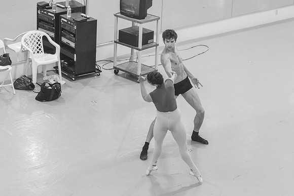 7004_DG_Ballet_Rehersal_MCB_FL_AL1B8083