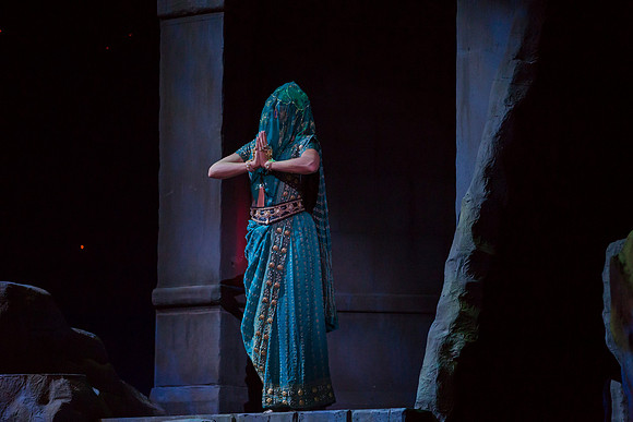 20150226_The_Pearl_Fisher_Act_29C7C1432