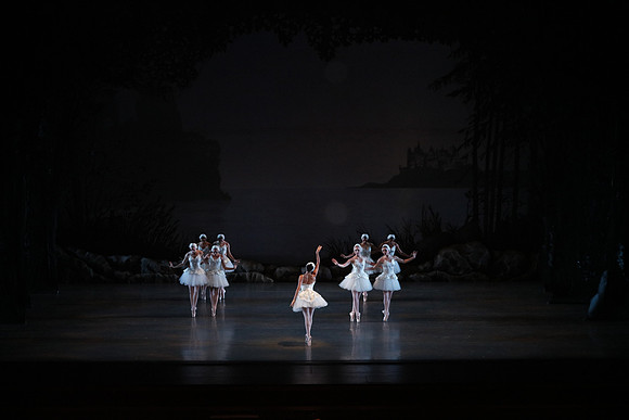 20151022_MCB_Swan_Lake_DR_WD_Arsht__75A8047