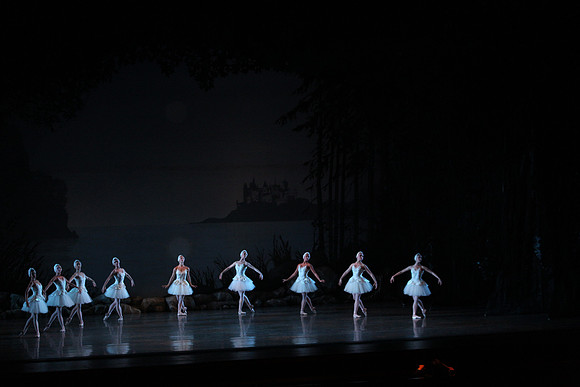 20151025_MCB_Swan_Lake_2Cast_Arsht_IMG_0098