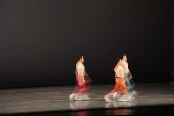20170113_Glass_Motion_Blur_Samantha_PR_9C7C2226