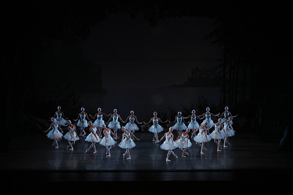 20151022_MCB_Swan_Lake_DR_WD_Arsht__75A6943