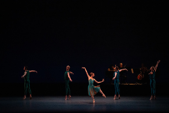 20240210_Winter_Mix_Paganini_in_Play_MCB_DSC1320
