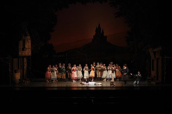 20161020_MCB_Giselle_Act1_DRSH_75A0063