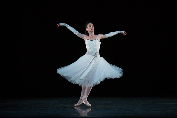 20180405_La_Valse_No_Makeup_20180405_La_Valse_Balanchine_Ravel__73A0060