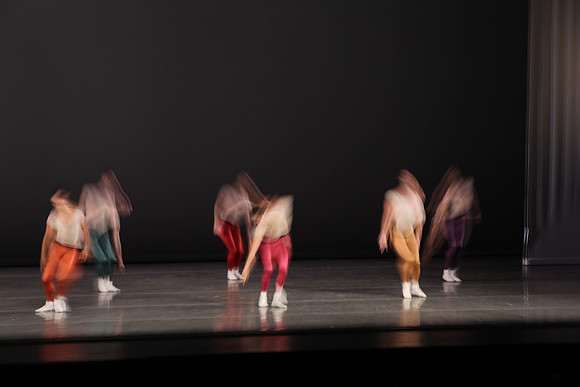 20170113_Glass_Motion_Blur_Samantha_PR_9C7C2287