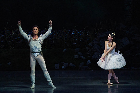 Swan Lake 2 Cast  for Amber double cheque it Tricia 0288