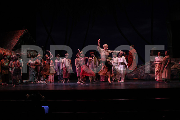 20150226_The_Pearl_Fisher_Act_29C7C0750