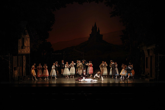 20161020_MCB_Giselle_Act1_DRSH_75A0038