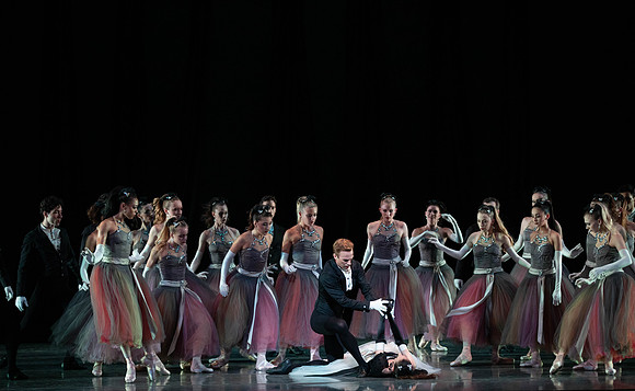 20180405_La Valse_Balanchine_Ravel__73A5459