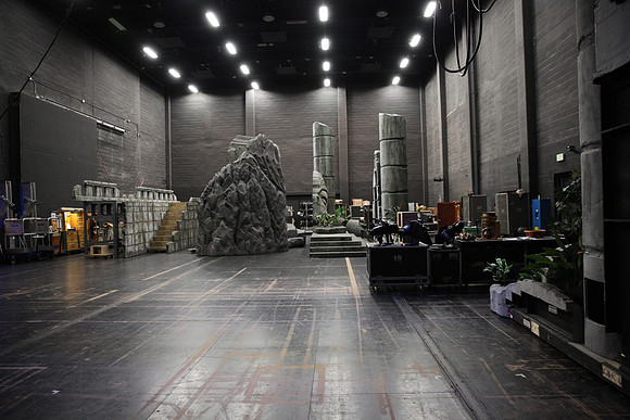 20150226_The_Pearl_Fisher_Backstage_Props_9C7C0323
