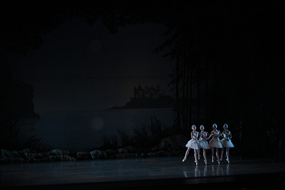 20151025_MCB_Swan_Lake_2Cast_Arsht_IMG_0075