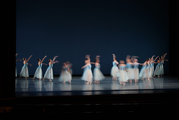 20170113_Seranade_Motion_Blur_PR_9C7C0320