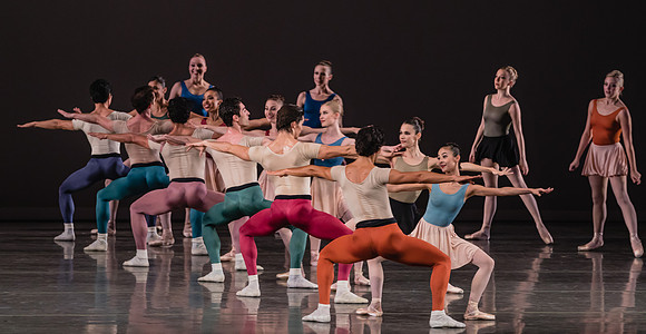 20170113_Glass_Pieces_Akhnaten_PR_MCB_Arsht_73A1750