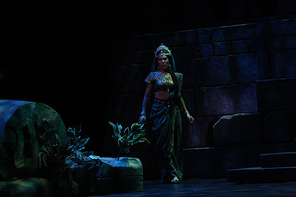20150226_The_Pearl_Fisher_Act_39C7C1765