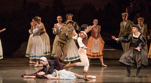 20161022_MCB_Giselle_Act1_2Cast_Tricia_Arsht_73A9365