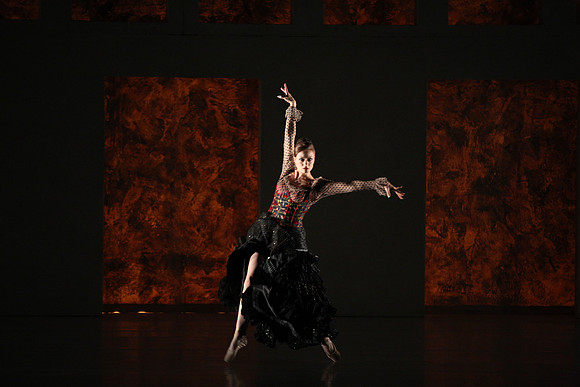 20150212_Carmen_Dress_Reh_9C7C1037