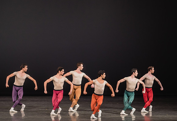 20170113_Glass_Pieces_Akhnaten_PR_MCB_Arsht_73A0735